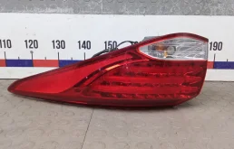 Фонарь задний правый 924023Z000 HYUNDAI I40 (2012-0000) 2015 1.7 CRDI