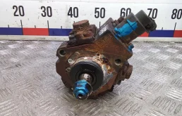 ТНВД дизельный 331002A420, 0445010206 HYUNDAI IX35 1 (2010-2016) 2012 1.7 CRDI КПП 6ст.