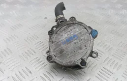 Насос вакуумный 06E145100C AUDI A6 C6 (2004-2008) 2005 2.4  КПП 6ст.