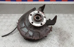 Ступица передняя правая 1K0407256T, 1K0498621 SKODA YETI 1 (2015-2018) 2016 1.2 TSI КПП 6ст.
