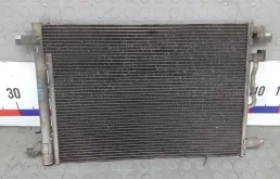 Радиатор кондиционера 5Q0816411AH,  5Q0816411AB SKODA OCTAVIA A7 (2012-2020) 2015 1.6 TDI АКПП