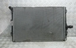 Радиатор системы охлаждения 3AA121253 1K0121251DD VOLKSWAGEN PASSAT B7 (2010-2014) 2011 1.6 TDi КПП 6ст.