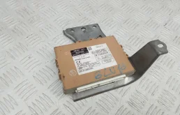 Блок управления бесключевым доступом 8999030110 LEXUS GS 3 (2005-2011) 2006 3.0  АКПП