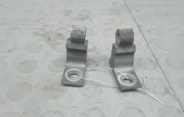 Петля передняя правая 7N0831402A,  7N0831402 SKODA OCTAVIA A7 (2013-2020) 2015 1.6 TDI АКПП