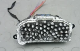 Сопротивление печки 8K0820521B AUDI A4 B8 (2007-2014) 2010 2.0 D TDI CR КПП 6ст.