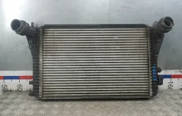 Радиатор интеркулера 1K0145803T VOLKSWAGEN JETTA 5 (2005-2007) 2007 2.0 TDi PD КПП 6ст.