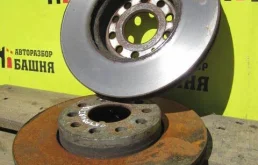 Диск тормозной Skoda Octavia 1K0615301T, передний