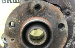 Ступица Audi Q5 4H0498625C, передняя