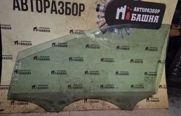 Стекло двери Ford Focus 1742302 3, переднее левое