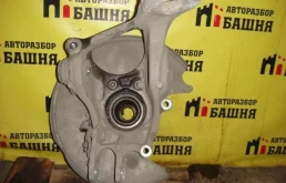 Кулак поворотный Audi A7 2010 8R0505431E, задний левый
