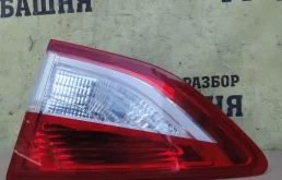 Фонарь внутренний Ford Kuga 2070896, левый