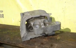 Подушка двигателя Volkswagen Passat 1K0199262P B6, правая