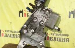 Кронштейн Volkswagen Passat 06J903143AH