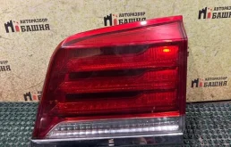 Фонарь внутренний Lexus LX570 2010 8158060210 URJ201 3URFE, правый