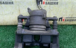 Суппорт Nissan Almera 2014 4101100Q0F G15 K4M, передний левый