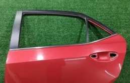 Дверь Toyota Corolla 2013 6700402410 180 1ZRFE, задняя левая