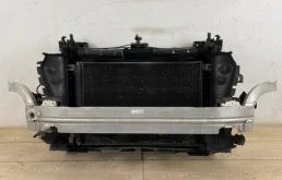 Кассета радиаторов сборе передней панелью Audi Q7 2015- 4M