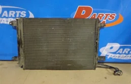 Радиатор кондиционера Volkswagen Golf 6 2009-2012 1K0820411AE 5K1