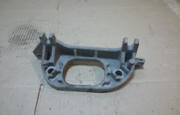 Кронштейн КПП Renault Logan 2009 8200216113 1.4 K7J