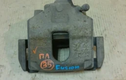 Суппорт тормозной Ford Fusion 2004 1478500 1.4 FXJB, передний левый