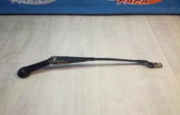Поводок стеклоочистителя Ford Focus 3 2012 1703312 2.0 XQDA, передний правый