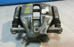 Суппорт тормозной Nissan Almera 2013 4101100Q0F G15, передний левый