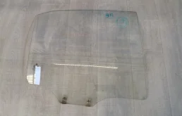 Стекло двери Hyundai Accent 2008 8342025000 1.5 G4EC, заднее правое