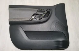 Обшивка двери Skoda Fabia 2 2012 5J0867011E 1.2 CGP, передняя левая