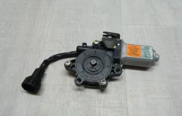 Моторчик стеклоподъемника Nissan Tiida 2012 80731ED00B C11 1.6 HR16DE, передний левый