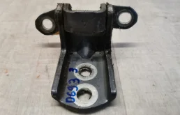 Петля двери Nissan Qashqai 2009 824202F030 J10 HR16DE