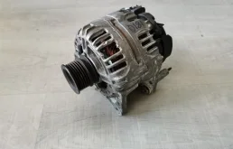 Генератор Volkswagen Golf 5 2008 03C903023B 1.4 BUD