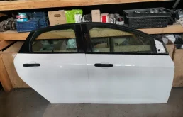 Дверь Ford Focus 3 1706278, правая