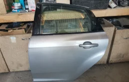 Дверь Ford Focus 3 1885271, задняя левая