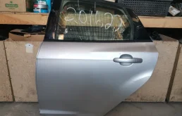 Дверь Ford Focus 3 2172760, задняя левая