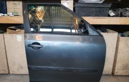 Дверь Skoda Fabia 5J6831056, передняя правая