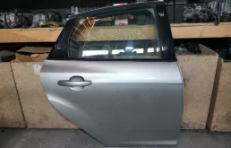 Дверь Ford Focus 3 2172759, задняя правая