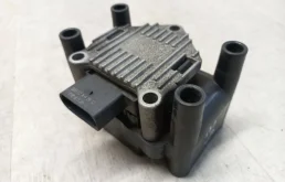 Катушка зажигания Volkswagen Jetta 6 032905106E