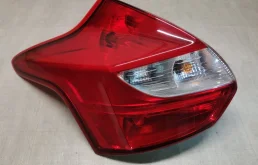 Фонарь задний Ford Focus 3 1825321 PNDA, левый