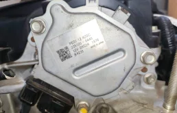 Механизм изменения фаз ГРМ Mazda 3 PE01124Z0C BM P5