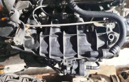Коллектор впускной Volkswagen Tiguan 2009 06J133201BH CAW