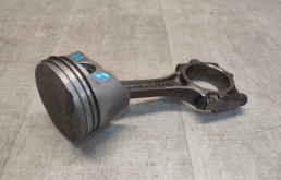 Поршень с шатуном Hyundai Accent 2008 2351026040 1.5 G4EC