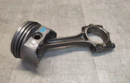 Поршень с шатуном Hyundai Accent 2008 2351026040 1.5 G4EC