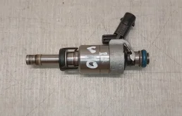 Форсунка топливная Volkswagen Passat 06H906036H B7 CDA