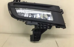 Фара противотуманная Mazda 3 2006-2009 FLMZ6356 BK, передняя правая