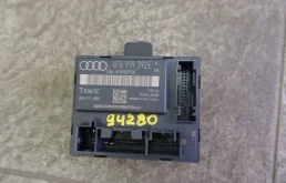 БЛОК УПРАВЛЕНИЯ ДВЕРИ Audi A6 2004-2008 4F0959792E С6 BDX, передний левый