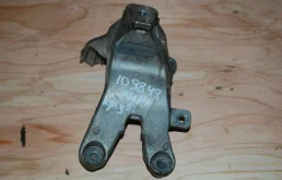 Кронштейн двигателя Audi A5 2007-2011 8K0199308AL 1 CDNC, правый