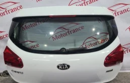 Крышка багажника Kia Ceed 73700A2000 JD, задняя
