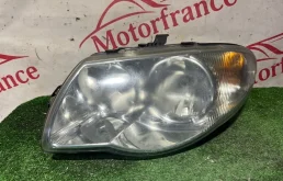 Фара галогеновая Chrysler Grand Voyager 2004-2008 04857831AC, передняя левая