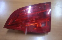 Фонарь задний внутренний правый Audi A4 8K9945094