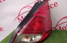 Фонарь задний Ford Fiesta 2013 C1BB13404A MK6, правый